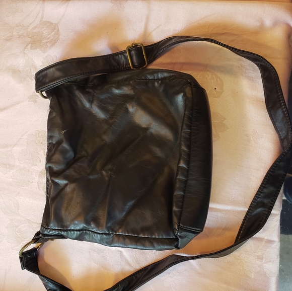 Black Swingpack Purse - Picture 4 of 5